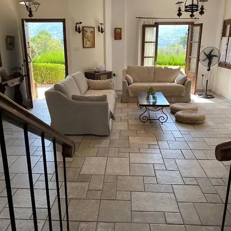 Eleon Country House Hébergement de vacances Dhoros