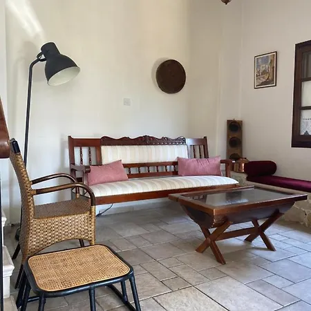 Eleon Country House Hébergement de vacances *