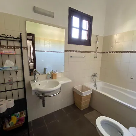Eleon Country House Hébergement de vacances *